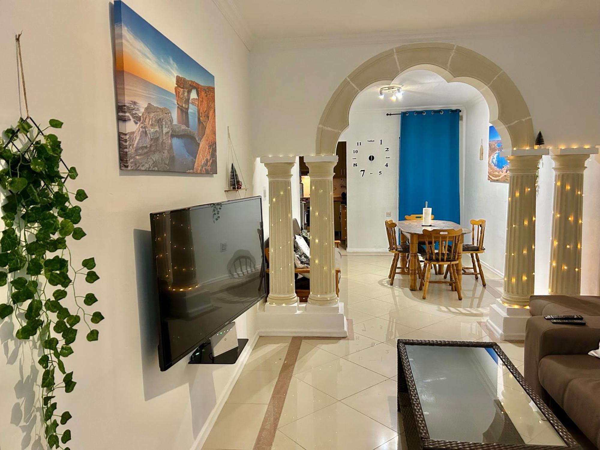 Beach Front 3-Bedroom Holiday Home Mellieħa Eksteriør billede
