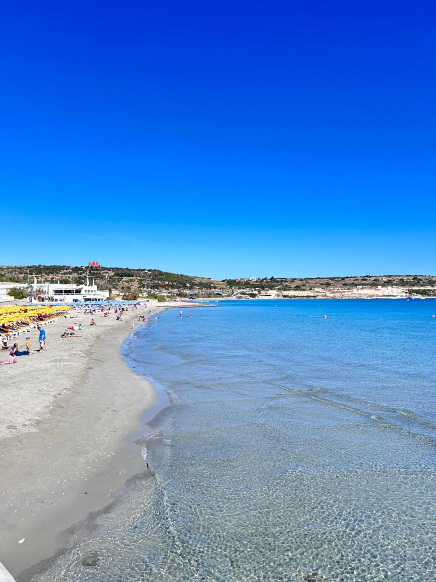 Beach Front 3-Bedroom Holiday Home Mellieħa Eksteriør billede